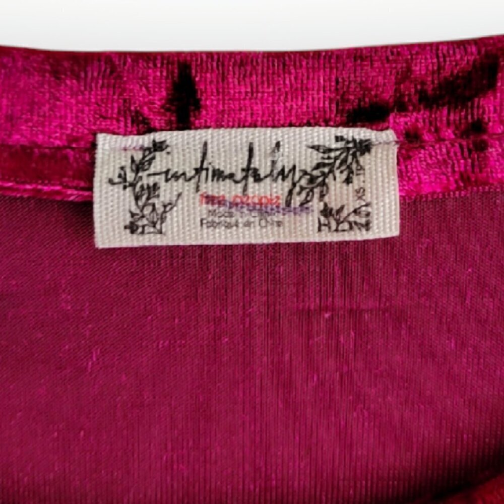 Free People Crushed Velvet Bordeaux Baby Tee XS 90s Throwback Festive Fitted Top - Picture 4 of 8